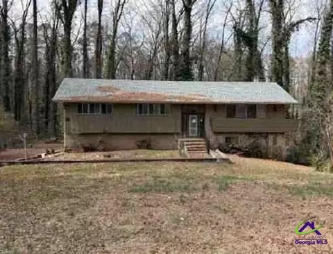4173 Fredericksburg Dr, College Park, GA 30337