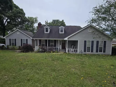 105 Barecky Dr, Warner Robins, GA 31088