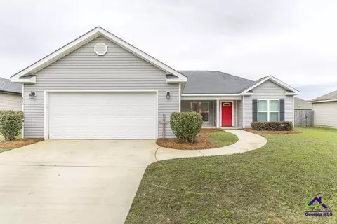 Exterior - 320 Haven Way, Perry, GA 31069 photo 3 of 8