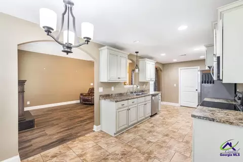 Entry Way - 320 Haven Way, Perry, GA 31069 photo 2 of 3