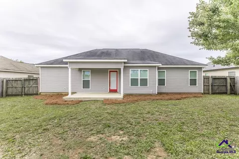 Exterior - 320 Haven Way, Perry, GA 31069 photo 6 of 8