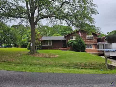 419 Pine Valley Dr, Warner Robins, GA 31088