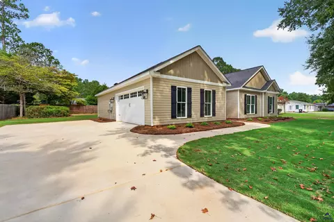 Exterior - 1207 Morningside Dr, Perry, GA 31069 photo 8 of 9