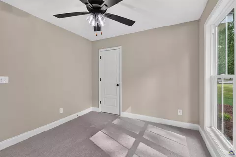 Bedroom - 1207 Morningside Dr, Perry, GA 31069 photo 4 of 8