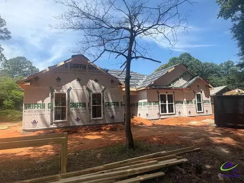1207 Morningside Dr, Perry, GA 31069