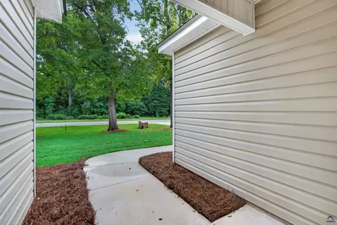 Other - 1207 Morningside Dr, Perry, GA 31069 photo 1 of 14