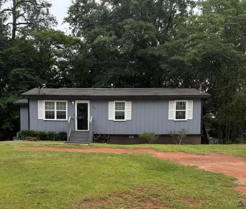 323 Peach Cir, Fort Valley, GA 31030