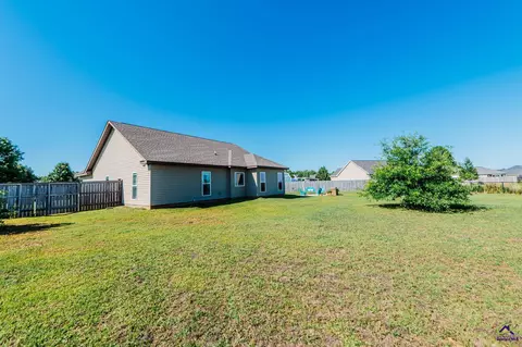 Exterior - 103 Lasseter Ln, Perry, GA 31069 photo 6 of 7