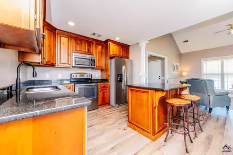 Kitchen - 103 Lasseter Ln, Perry, GA 31069 photo 3 of 3