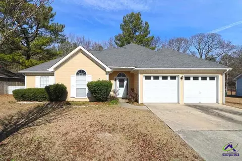 107 Woodfield Dr, Warner Robins, GA 31088