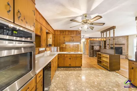 Kitchen - 1431 Tucker Rd, Perry, GA 31069 photo 5 of 5