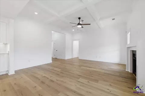 Living - 210 Hampton Chase, Perry, GA 31069 photo 3 of 4