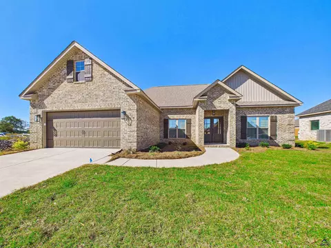150 Blue Mist Ln, Kathleen, GA 31047