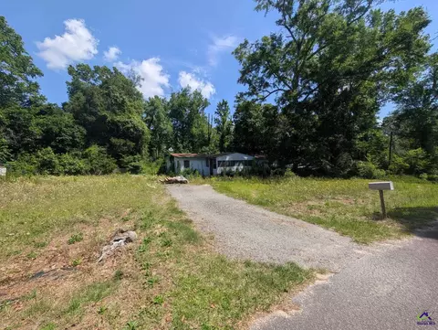 304 Little Farm Ln, Kathleen, GA 31047