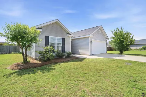 213 Winsted Ct, Perry, GA 31069 photo 2