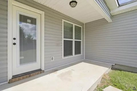 213 Winsted Ct, Perry, GA 31069 photo 32