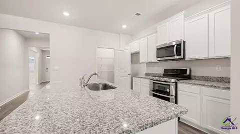 Kitchen - 216 Cattle Dr, Perry, GA 31069 photo 4 of 4