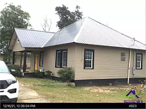 523 W Pine St, Vienna, GA 31092