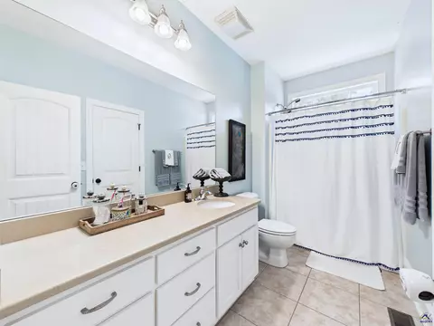 Bath - 4041 Roundtop Cir, Perry, GA 31069 photo 7 of 8