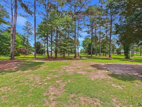 Exterior - 4041 Roundtop Cir, Perry, GA 31069 photo 13 of 18