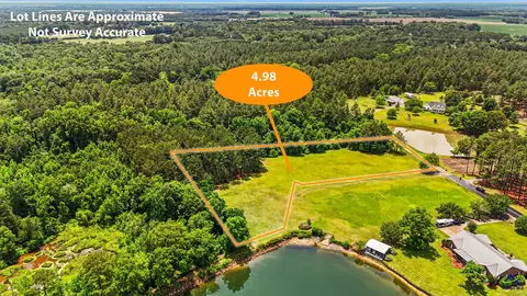 167 W Lakeshore Dr, Cochran, GA 31014
