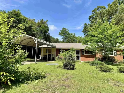 703 American Blvd, Warner Robins, GA 31093