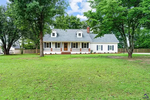 213 Tucker Rd, Warner Robins, GA 31088