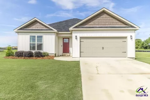 77 Cole Dr, Hawkinsville, GA 31036