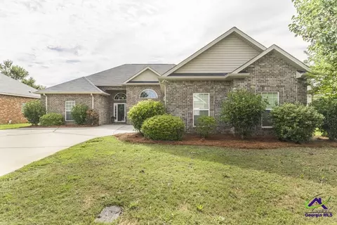 109 Burnt Hickory Ct, Warner Robins, GA 31088