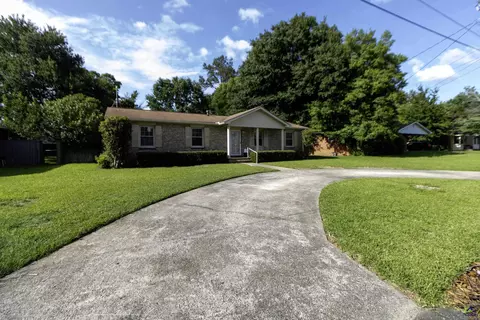 121 Sonja Dr, Warner Robins, GA 31088