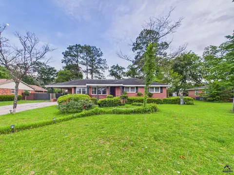 209 Bernard Dr, Warner Robins, GA 31093