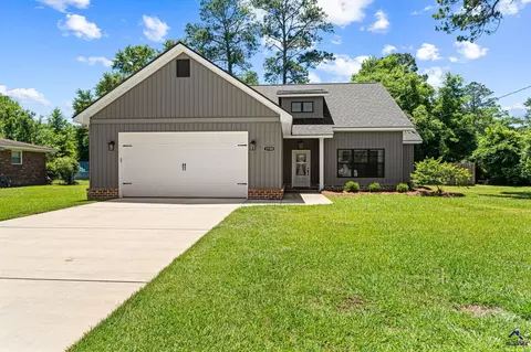 1728 Greenwood Cir, Perry, GA 31069