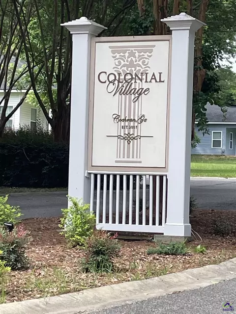118 Pecan St, Cochran, GA 31014