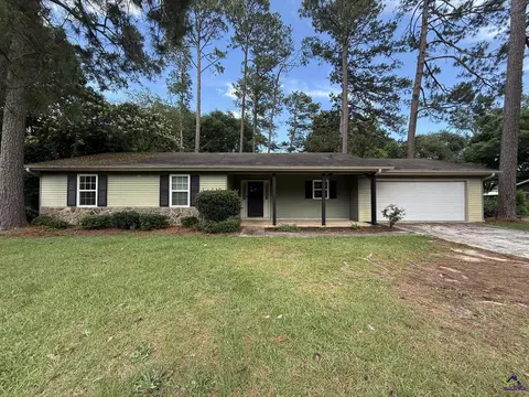 1710 Macon Rd, Perry, GA 31069