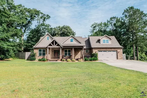 78 Lenora Dr, Hawkinsville, GA 31036