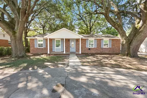 114 Karen Dr, Warner Robins, GA 31088
