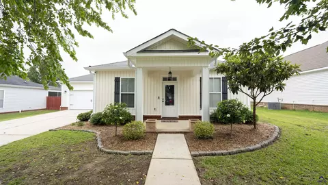 111 Harmony Path, Bonaire, GA 31005