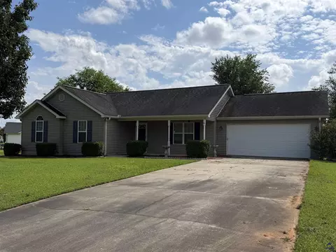 104 Lonesome Doe Cir, Kathleen, GA 31047