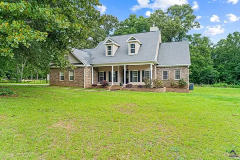 232 Bazemore Cir, Warner Robins, GA 31093