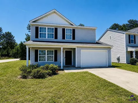 101 Sourwood Ln, Warner Robins, GA 31093