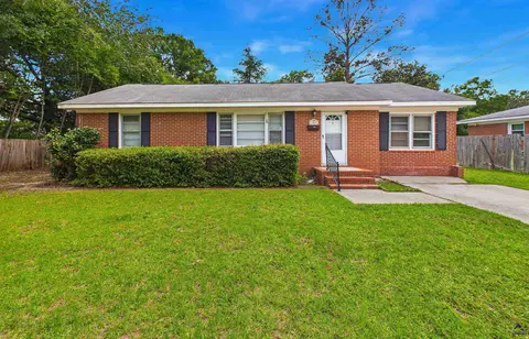 103 Woodlawn Ave, Warner Robins, GA 31093