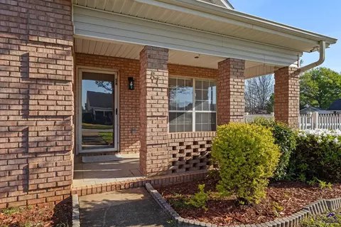 87 Park Ln, Warner Robins, GA 31093