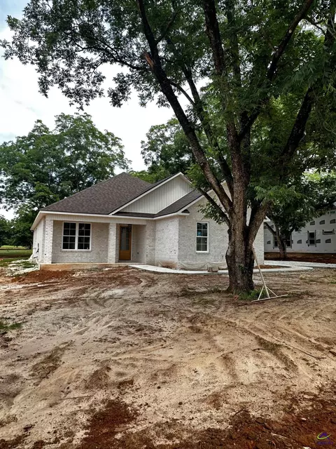 Exterior - 3 Pleasant Oaks Dr, Perry, GA 31069 photo 2 of 6