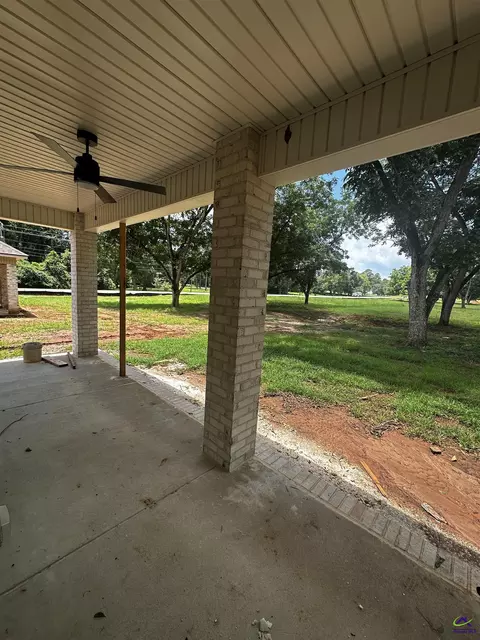 Exterior - 3 Pleasant Oaks Dr, Perry, GA 31069 photo 5 of 6