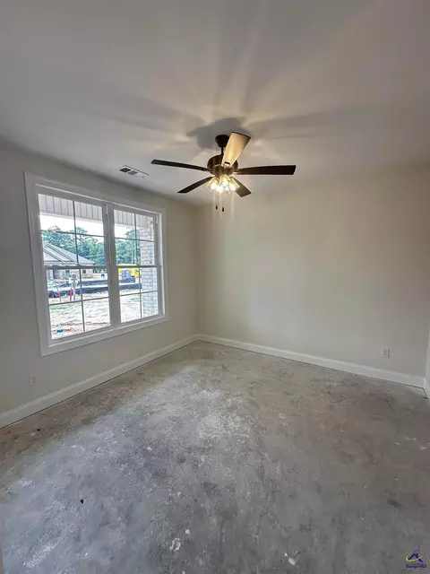 Bedroom - 3 Pleasant Oaks Dr, Perry, GA 31069 photo 1 of 6
