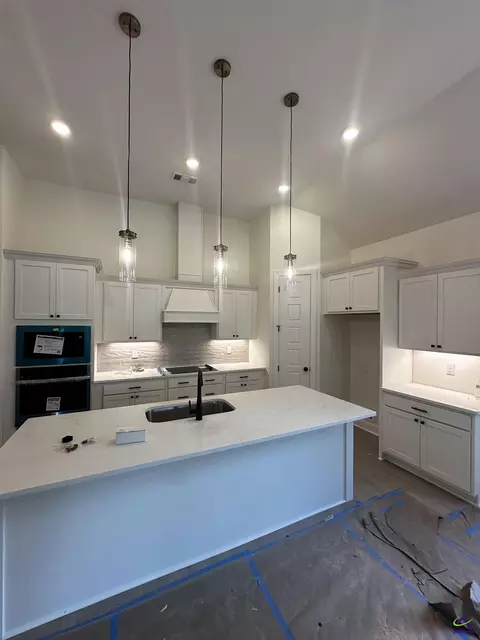 Kitchen - 3 Pleasant Oaks Dr, Perry, GA 31069 photo 3 of 4