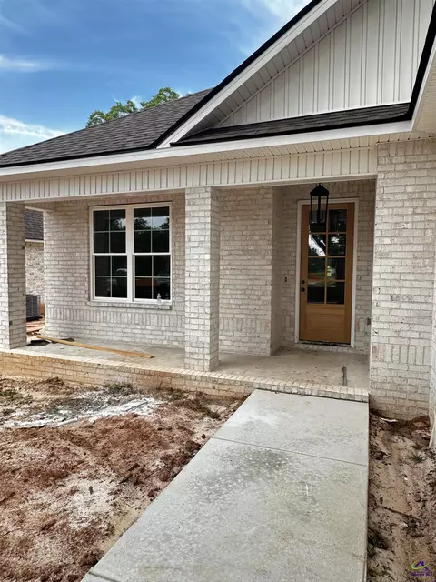 Exterior - 3 Pleasant Oaks Dr, Perry, GA 31069 photo 4 of 6