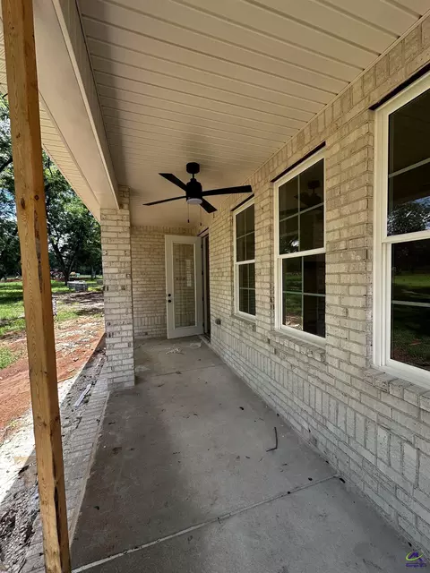 Exterior - 3 Pleasant Oaks Dr, Perry, GA 31069 photo 6 of 6