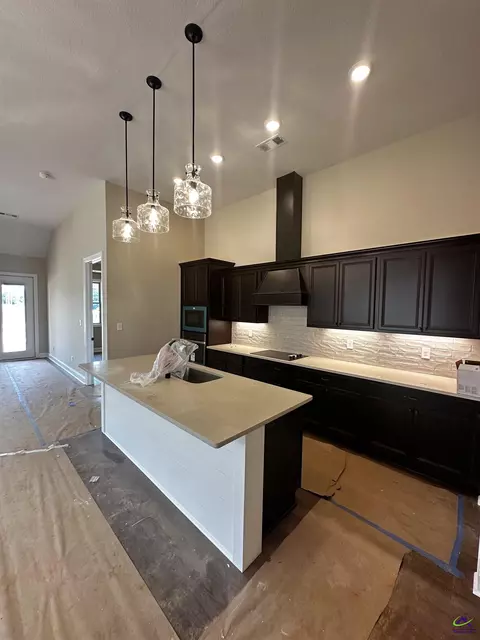 Kitchen - 2 Pleasant Oaks Dr, Perry, GA 31069 photo 1 of 4