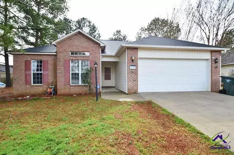 103 Saint Brendands Dr, Bonaire, GA 31005